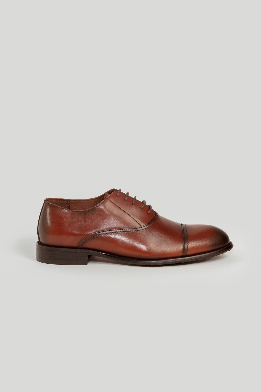 Zapato Perera Marron Cuero