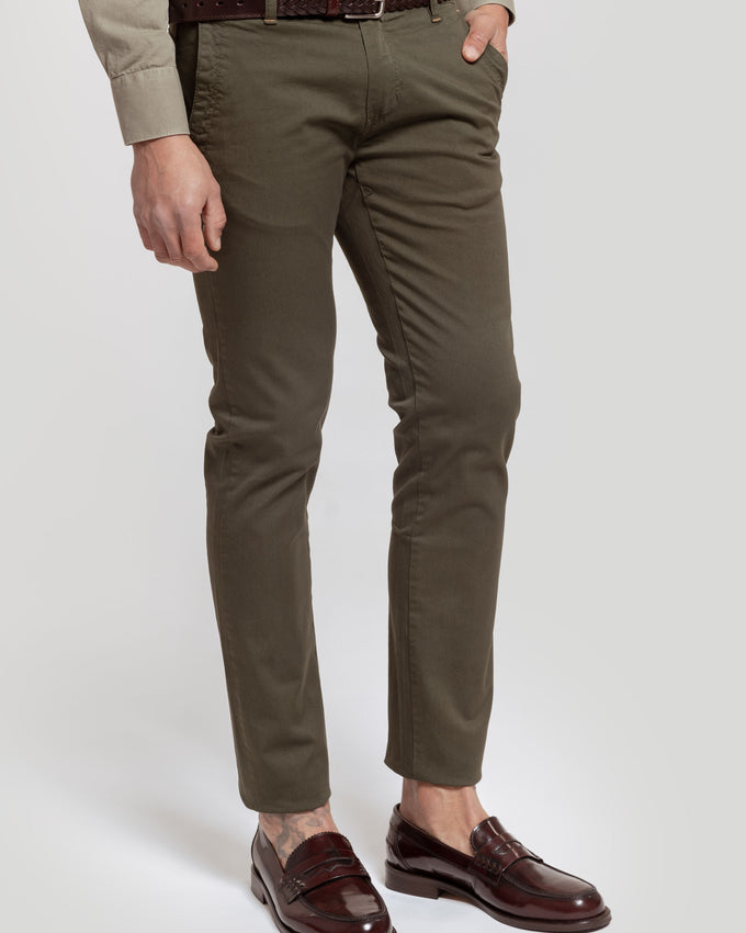 Chino Tapeta Kaki