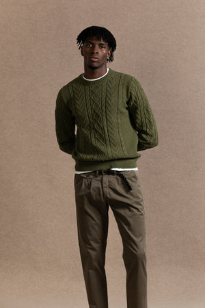 Jersey Punto Trenzado Cuello Redondo Oliva