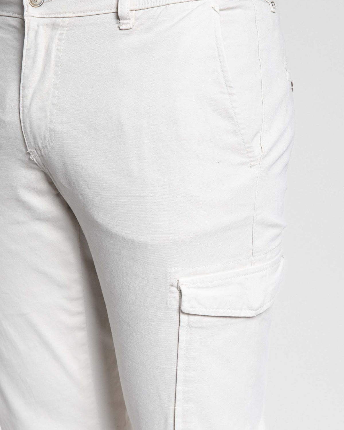 Pantalón Cargo Hueso
