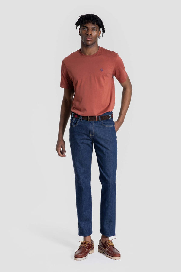 Camiseta Básica Escudo