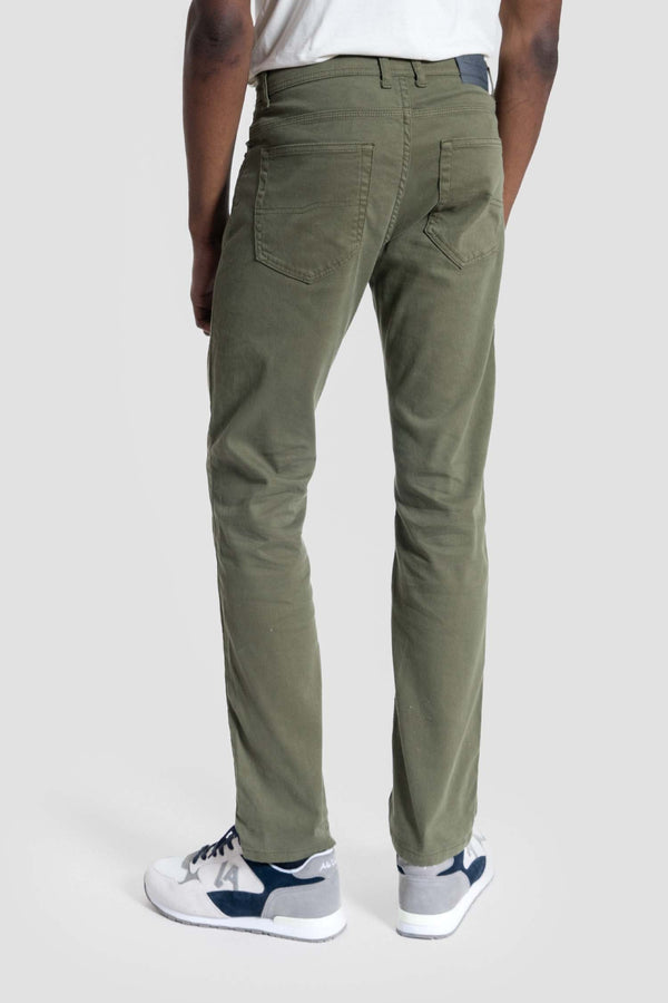 Pantalón chino kaki