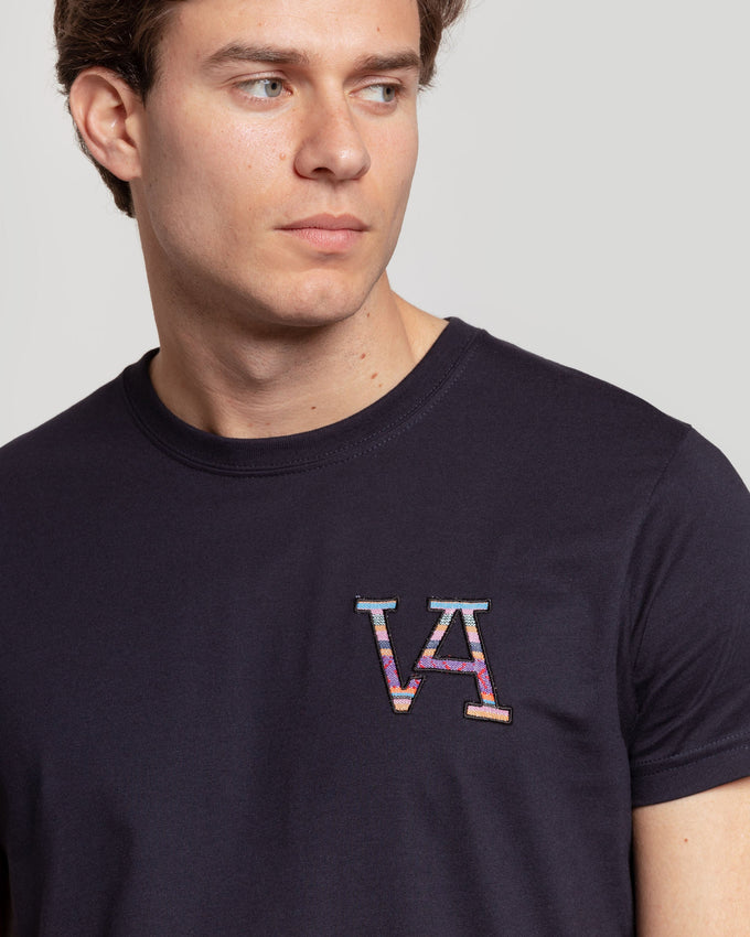 T-shirt com logótipo étnico -26 m/c-0.33613 - AZUL MARINHO