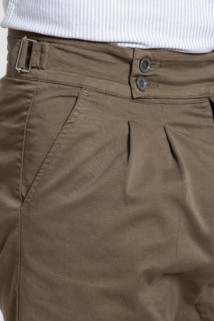 Bermuda Hebilla Kaki