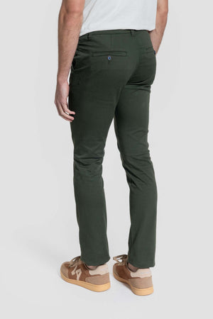 Pantalón Chino Clásico Kaki