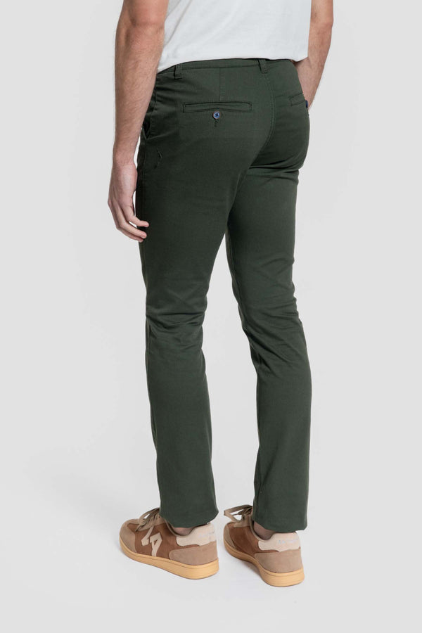 Pantalón Chino Clásico Kaki