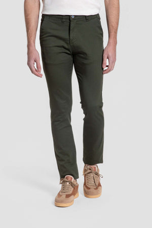 Pantalón Chino Clásico Kaki