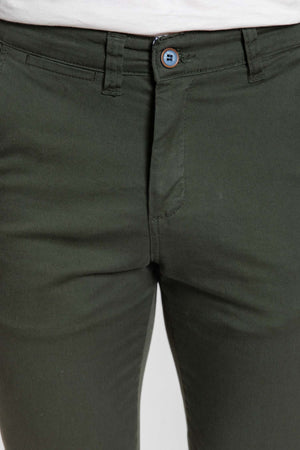 Pantalón Chino Clásico Kaki