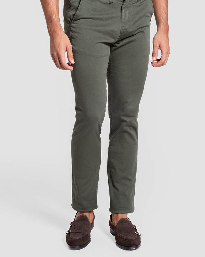 Pantalón Chino Clásico Kaki