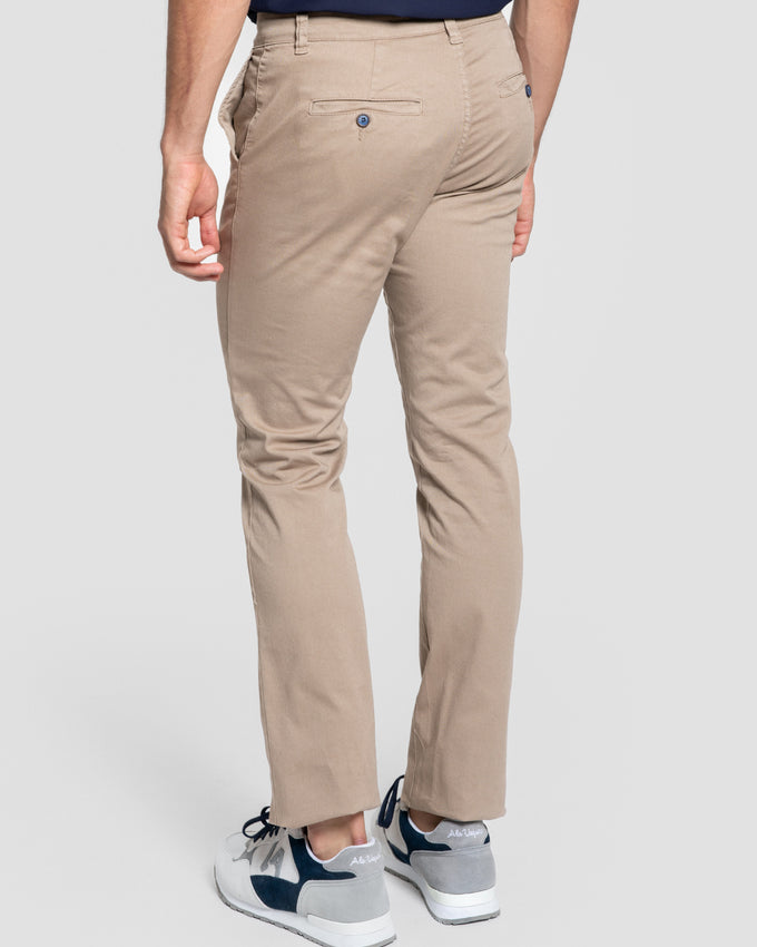 Pantalón Chino Básico Biege