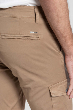 Chino Cargo Camel Bolsillo Botón