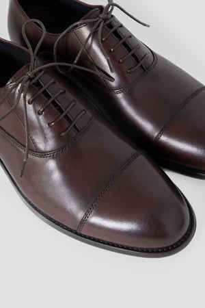 Zapato Perera burdeos