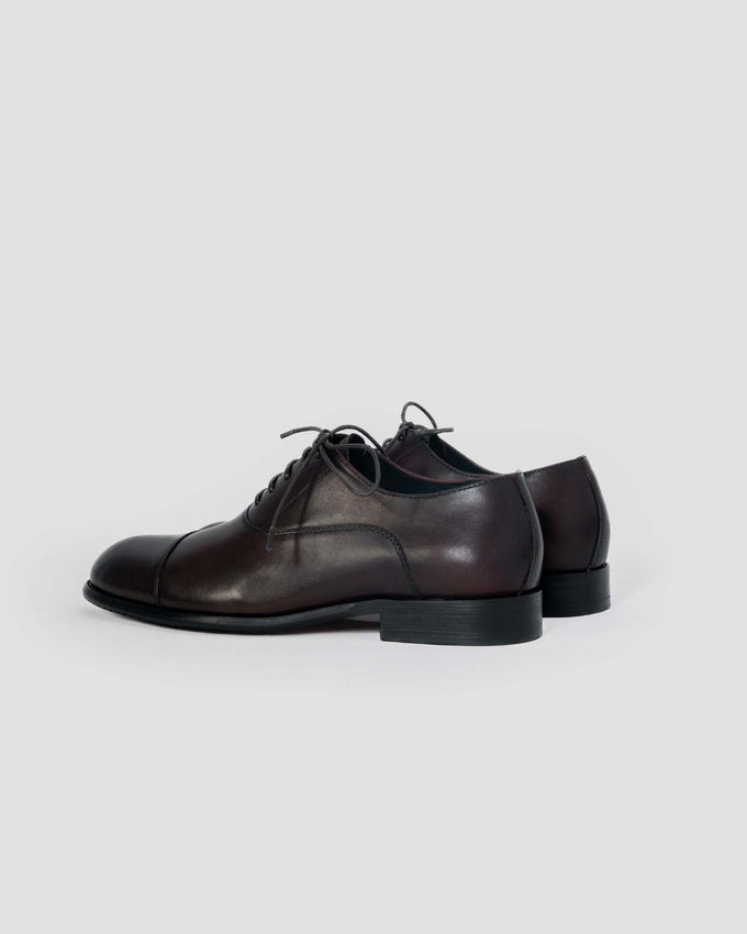 Zapato Perera burdeos