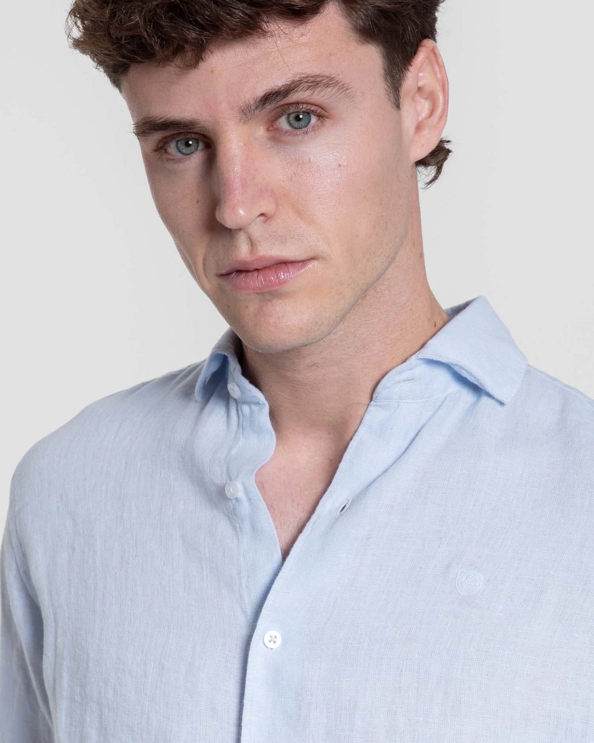 Camisa de Lino Celeste