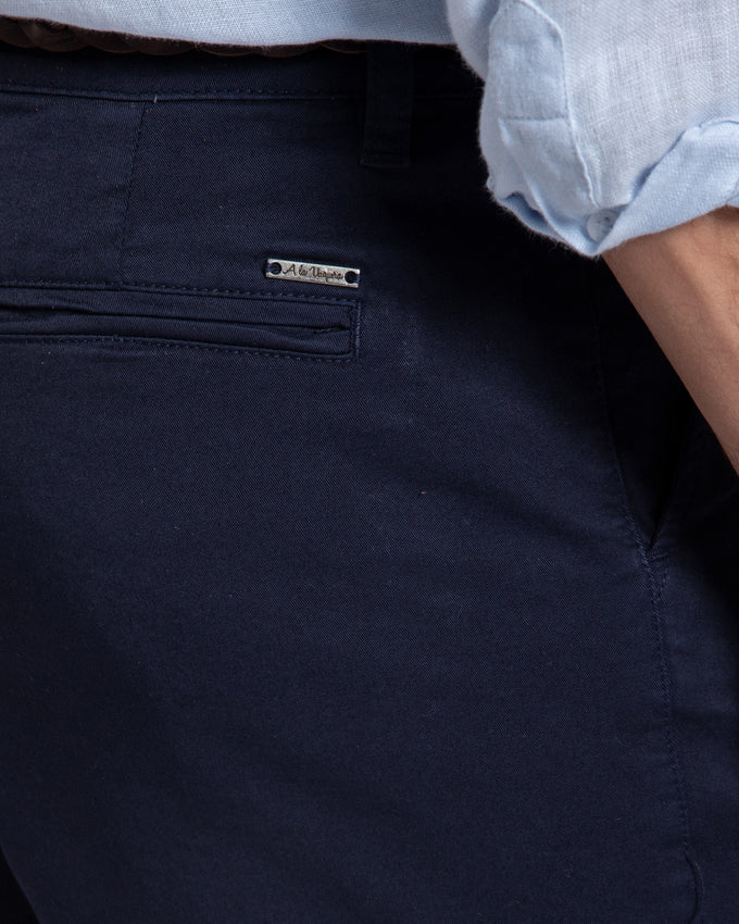 Bermudas Azul-Marinho