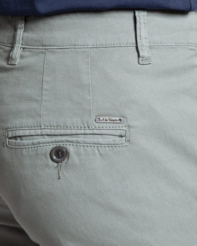 Pantalón chino hoja de hombre