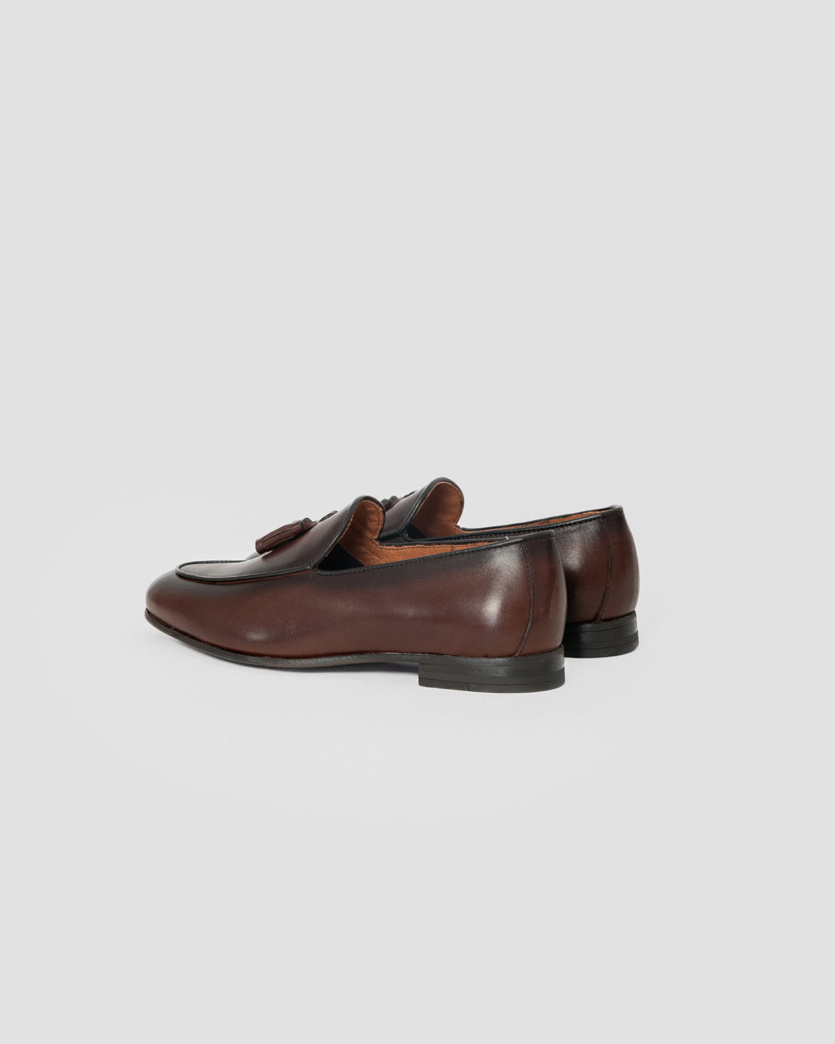 Mocasín Loafer Borlas Piel Marrón