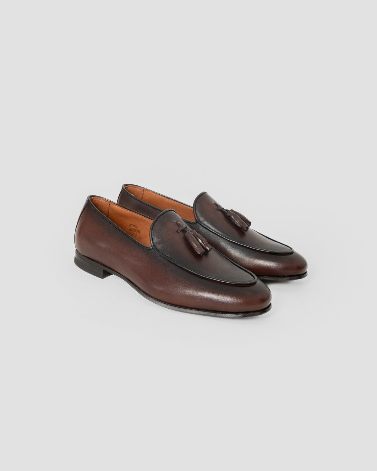 Mocasín Loafer Borlas Piel Marrón