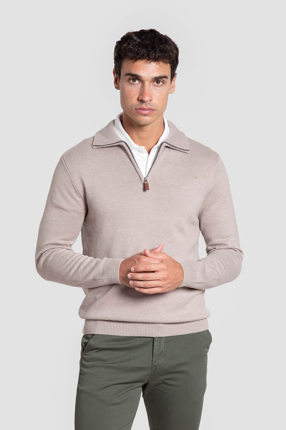 Jersey Cuello Alto Cremallera Taupe