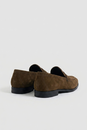 Mocassim de Camurça de Bico Redondo
