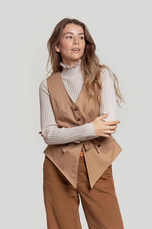 Chaleco Romeria Camel