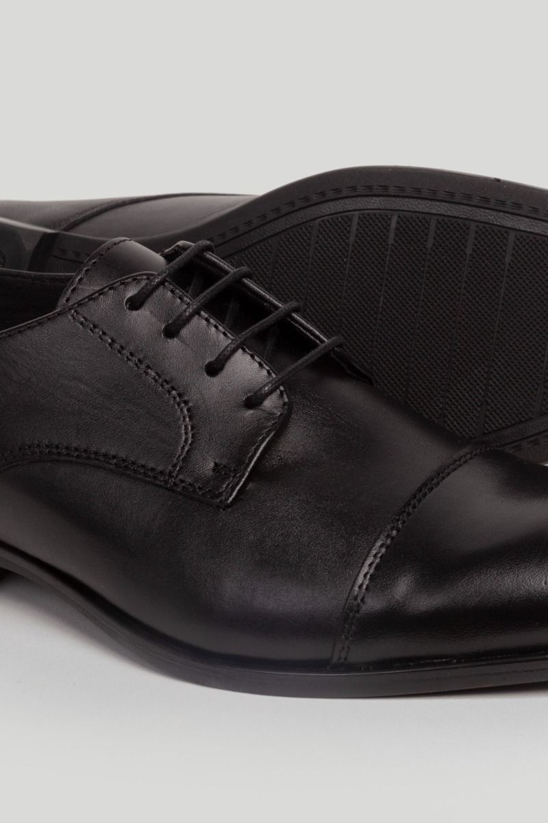 BLACK LACE-UP DRESS SHOE