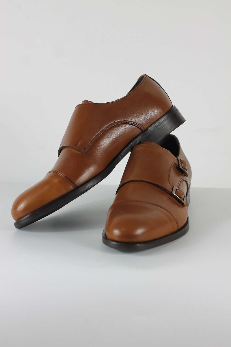 CAMEL BUCKLE DRESS SHOE