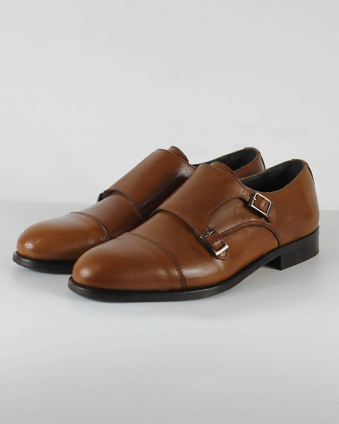 Zapato de Vestir de Hebilla Camel