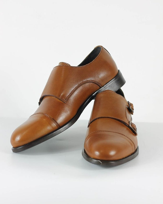 Zapato de Vestir de Hebilla Camel