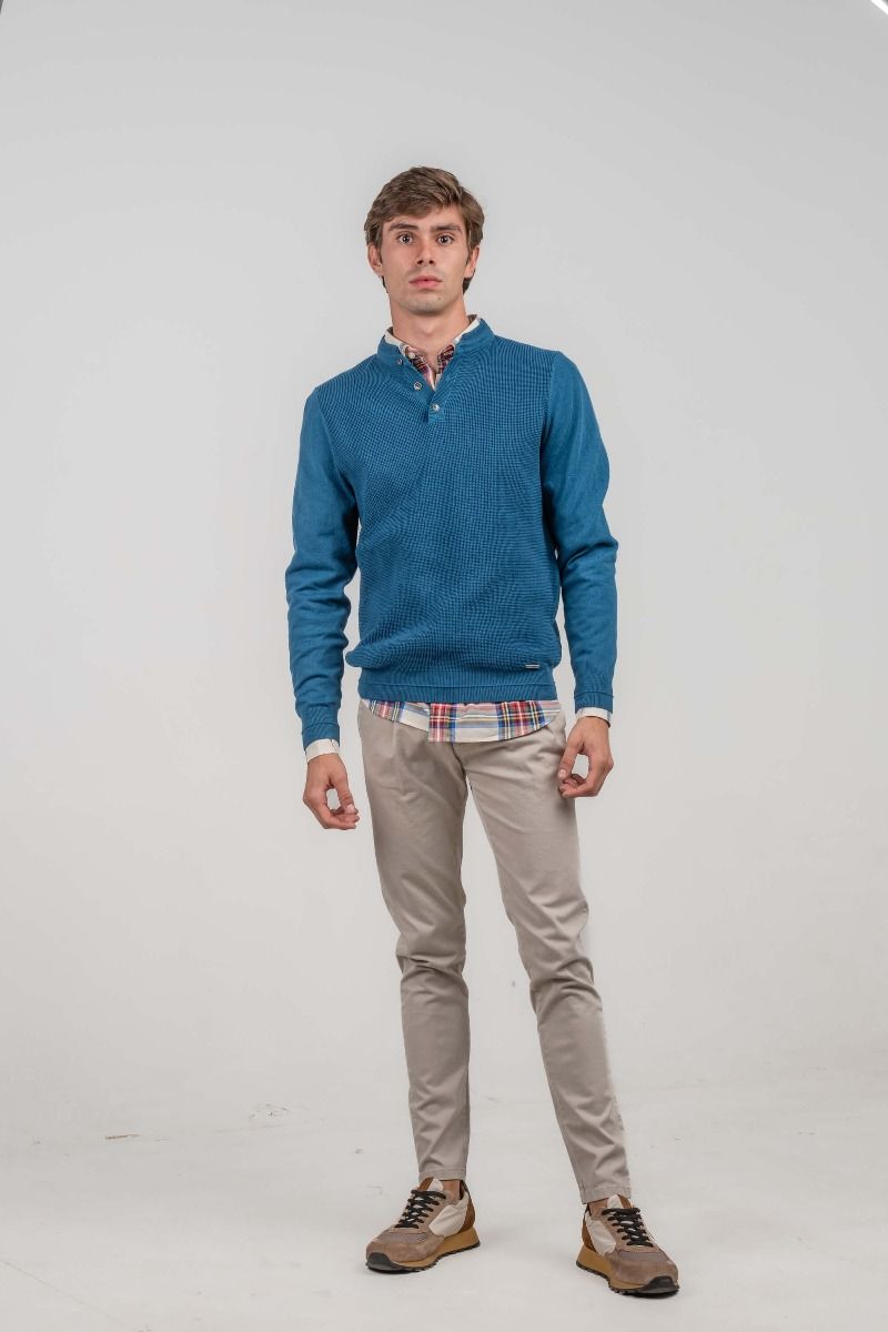 BLUE MAO NECK SWEATER