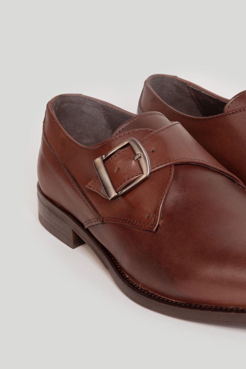 Zapato de Vestir de Hebilla Marrón