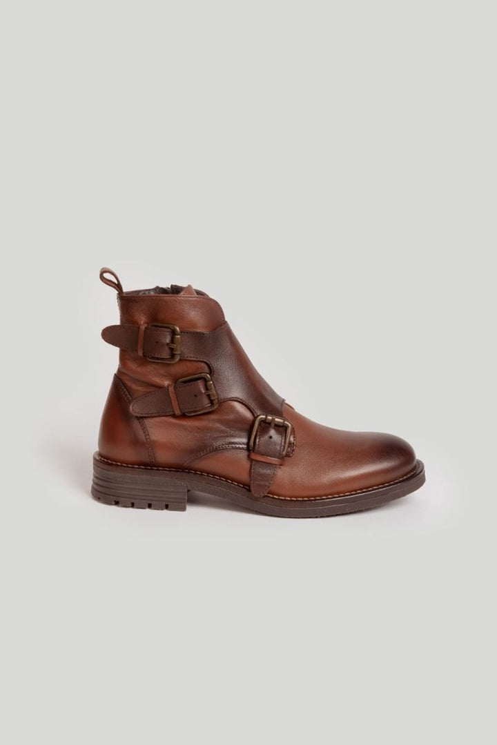 BROWN BUCKLE BOOT