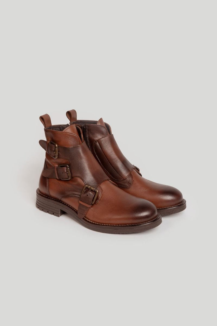 BROWN BUCKLE BOOT