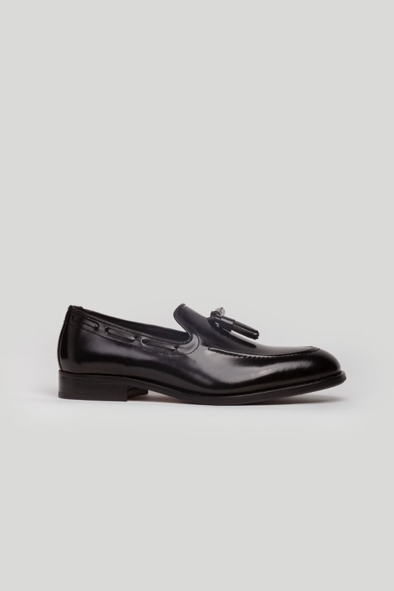 Mocasín de Vestir con Borlas Negro