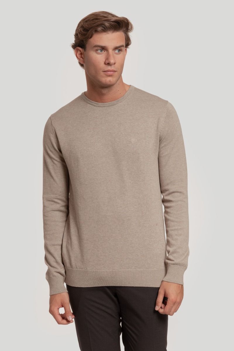 CAMEL ROUND NECK SWEATER