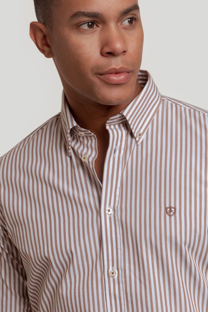 CAMISA RAYA MARRON