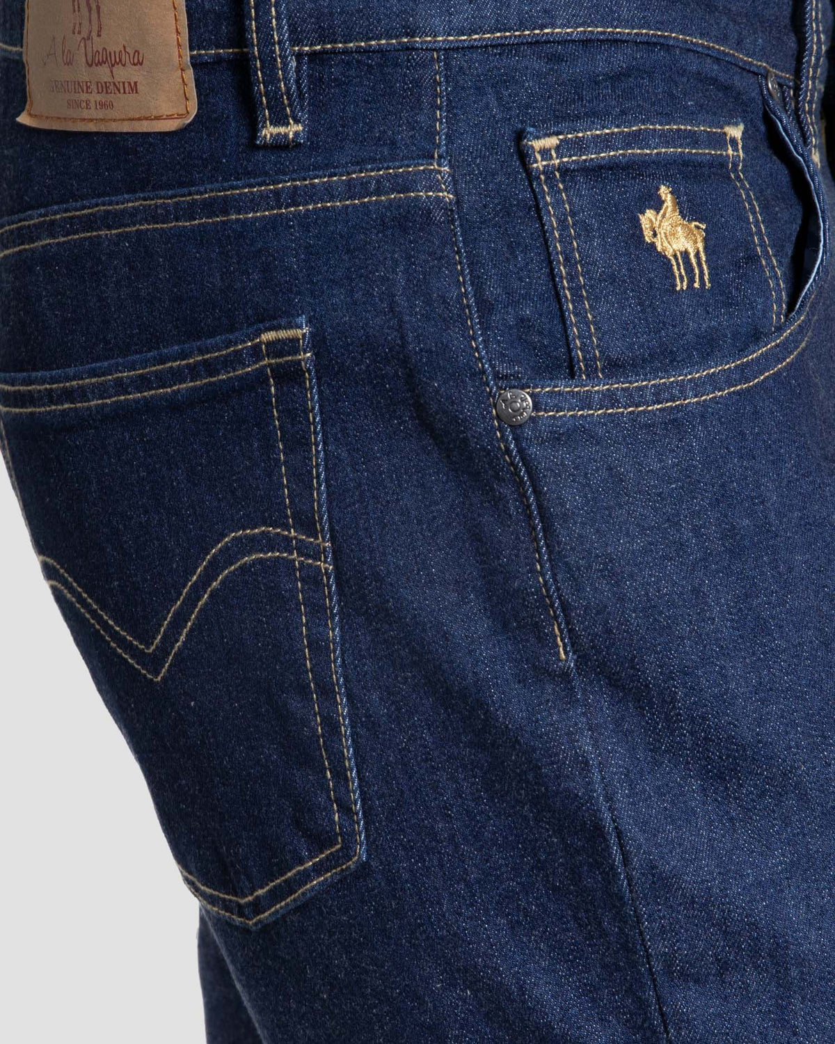 Vaquero Regular Azul Oscuro
