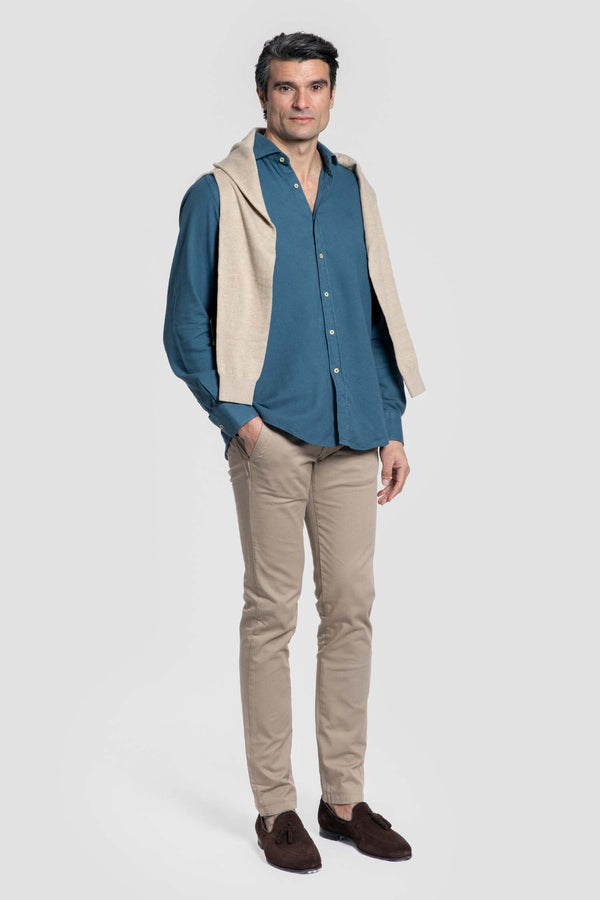 Calças chino cor camelo