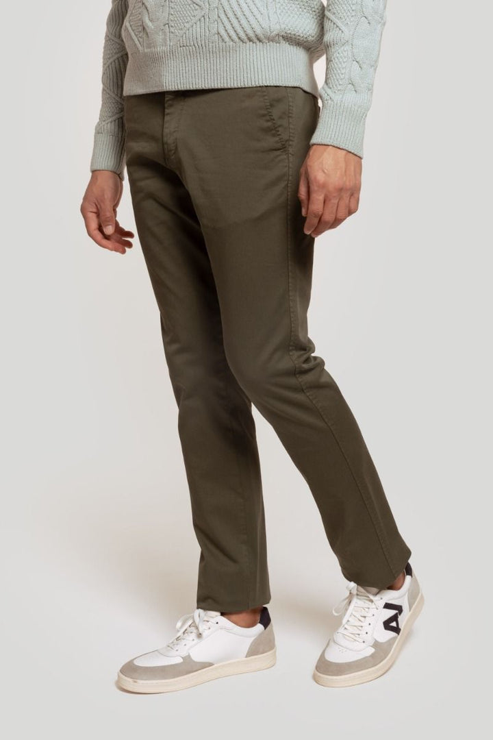 CHINO KHAKI BÁSICO