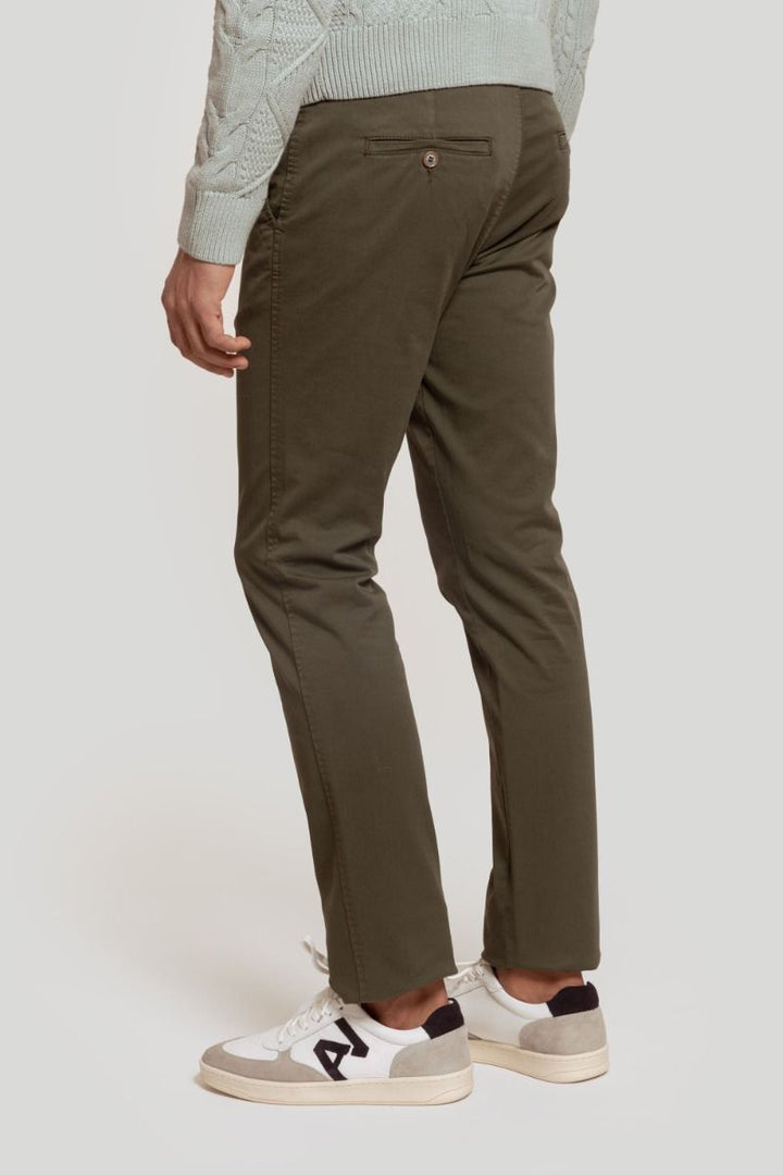 BASIC CHINO KHAKI