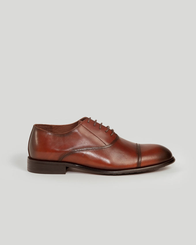 Zapato Estilo Oxford Marrón de Cuero