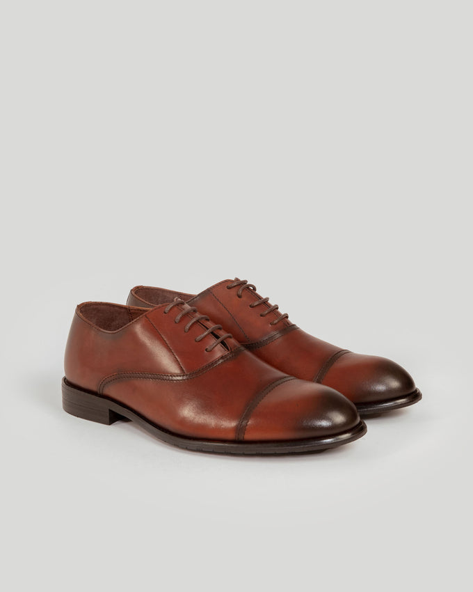 Zapato Estilo Oxford Marrón de Cuero