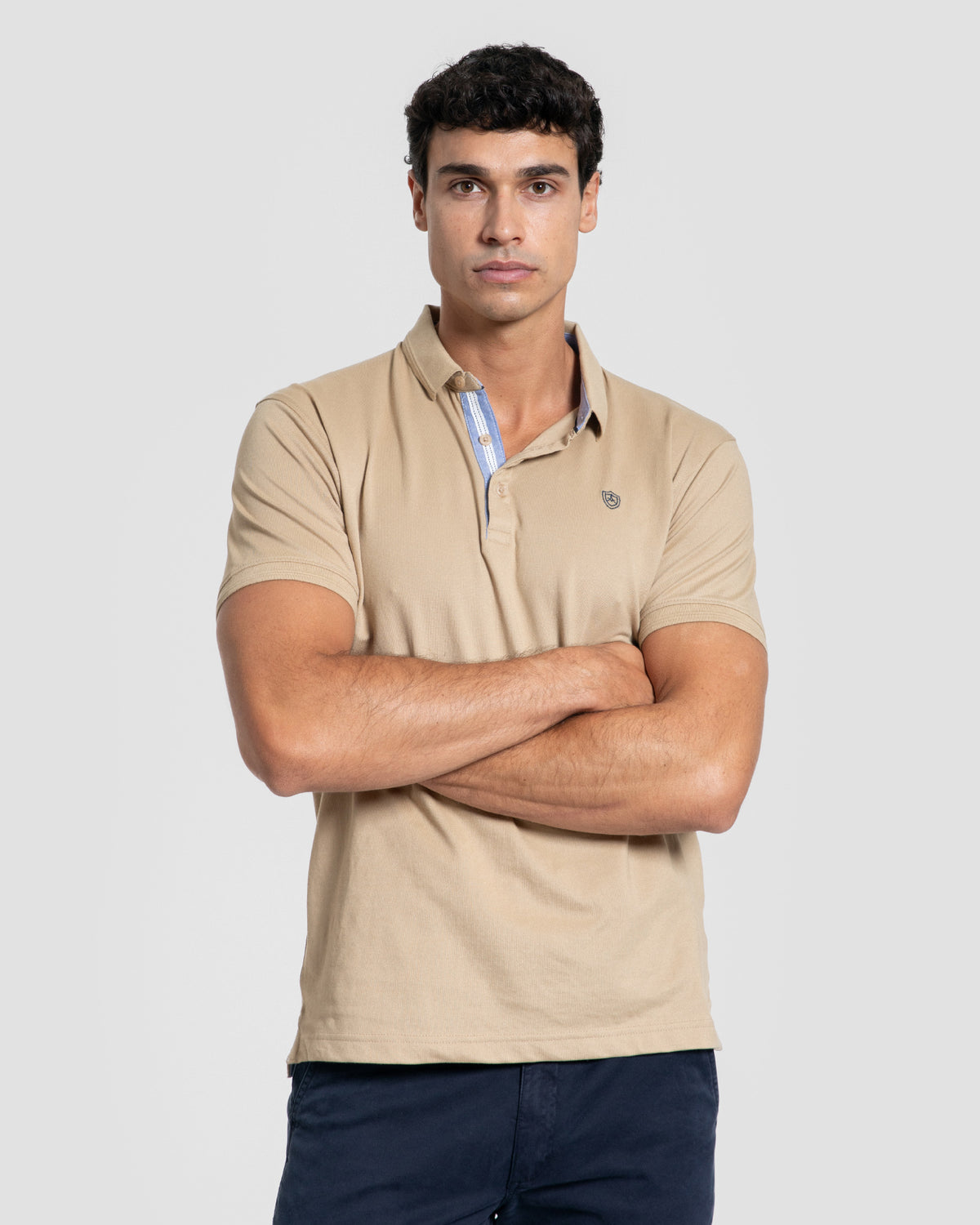 Polo Detalhe Relevo Camelo