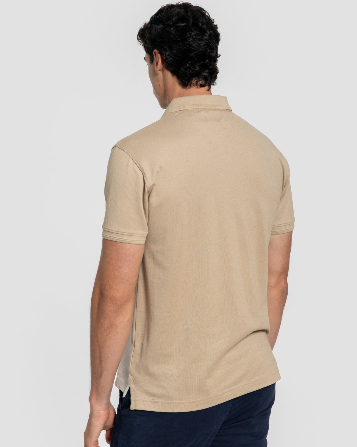 Polo Detalhe Relevo Camelo