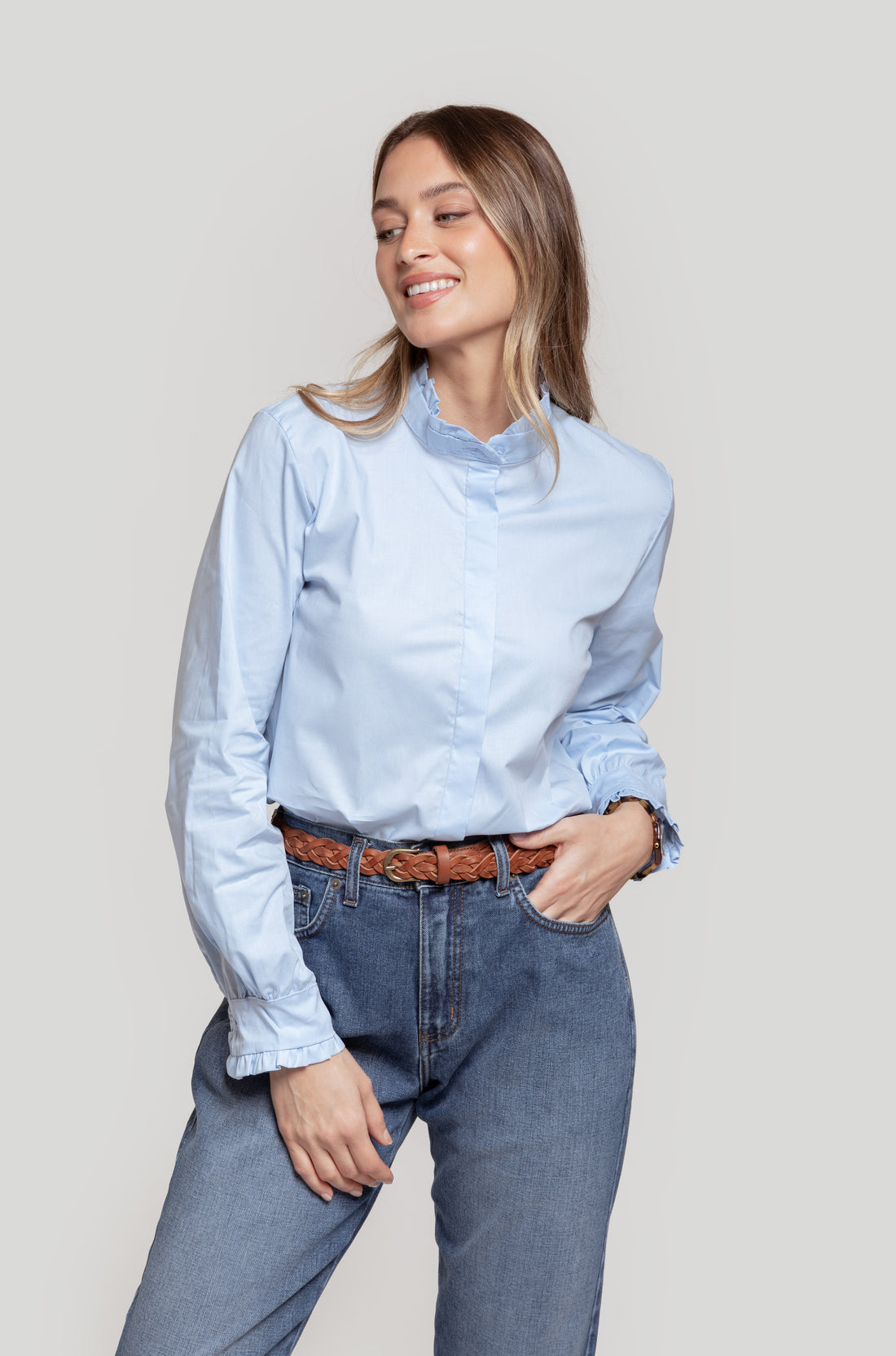 Blusa Cuello Volante Celeste