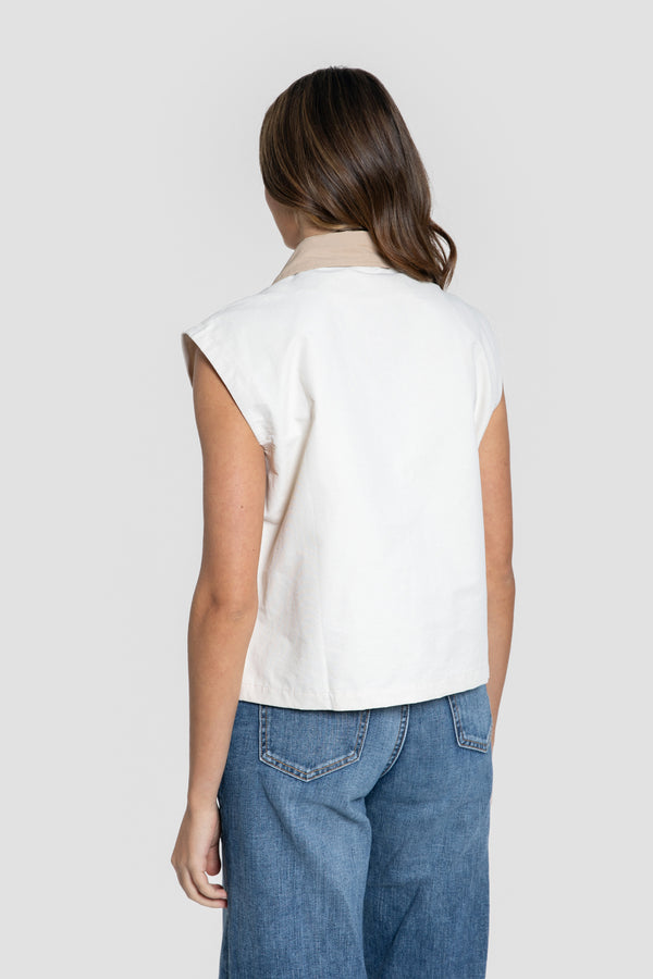 Chaleco Cuello Contraste Hueso