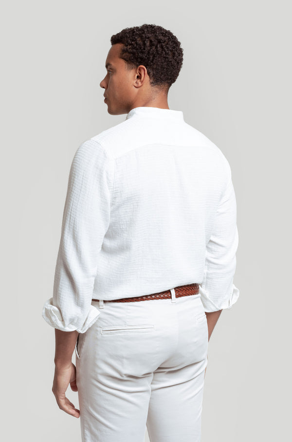 Camisa Cuello Tirilla Blanca