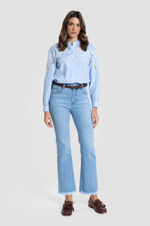 Blusa Bordado Celeste