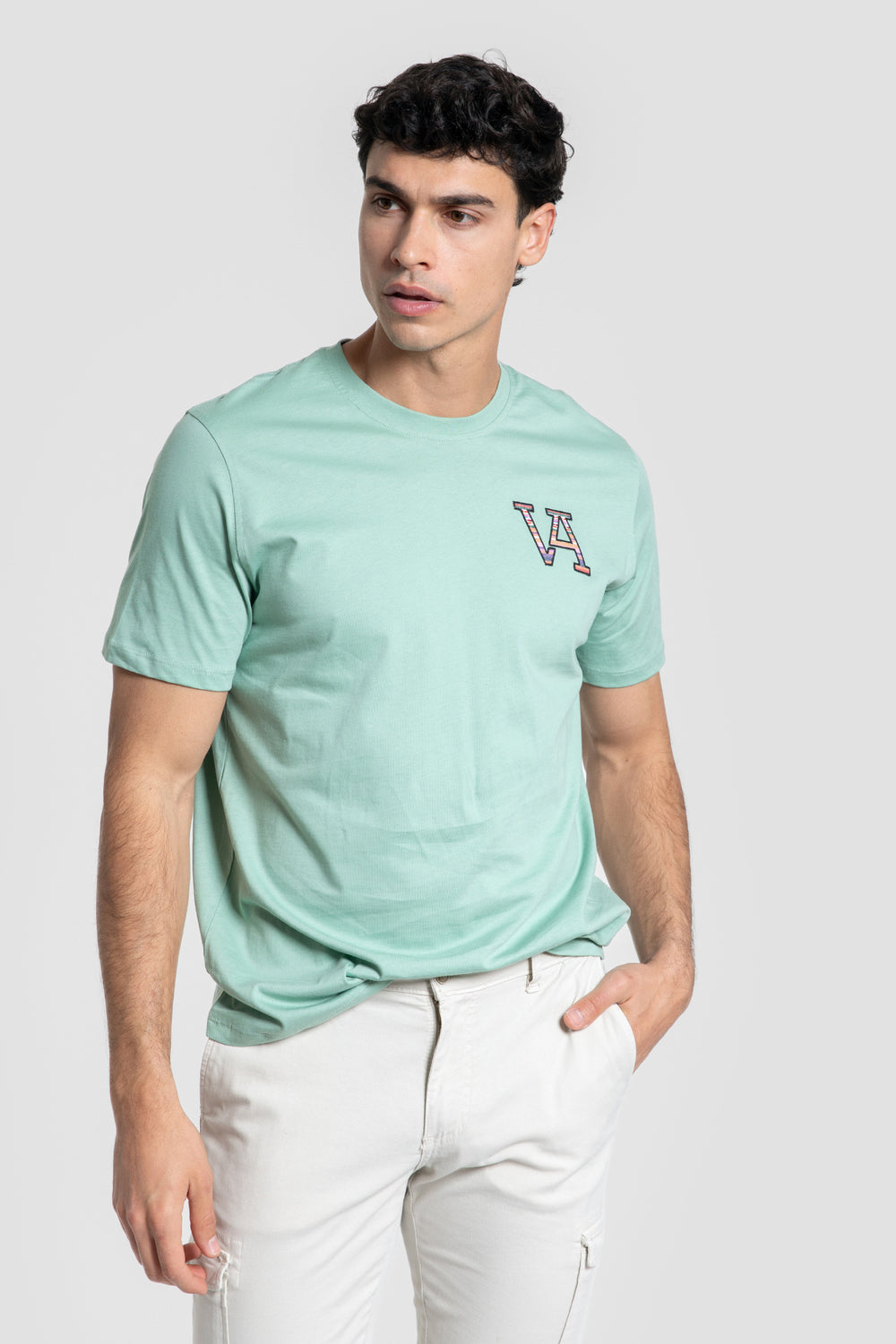 Camiseta V Étnica Verde