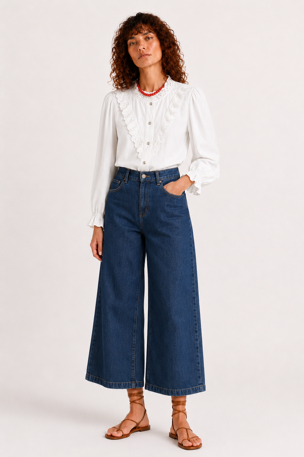 Blusa Con detalles en Perforado de Algodón
